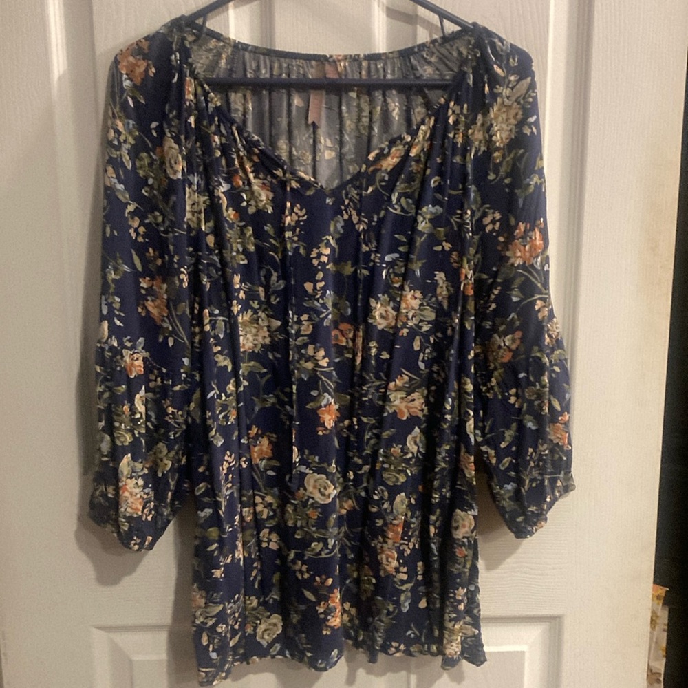 Brian & EM top size 1x